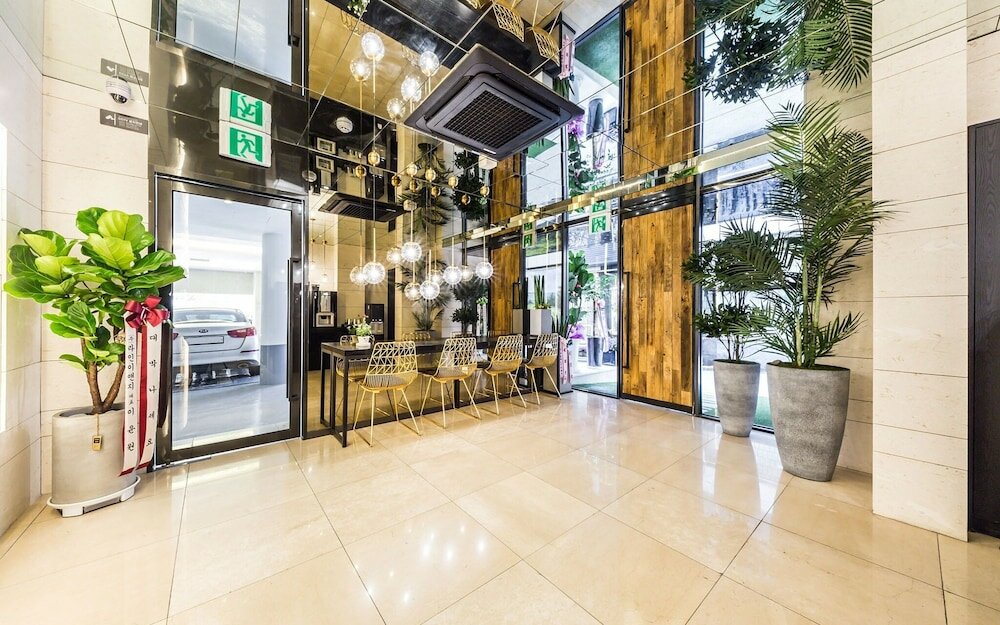 Фото Hotel Forestar Sinchon