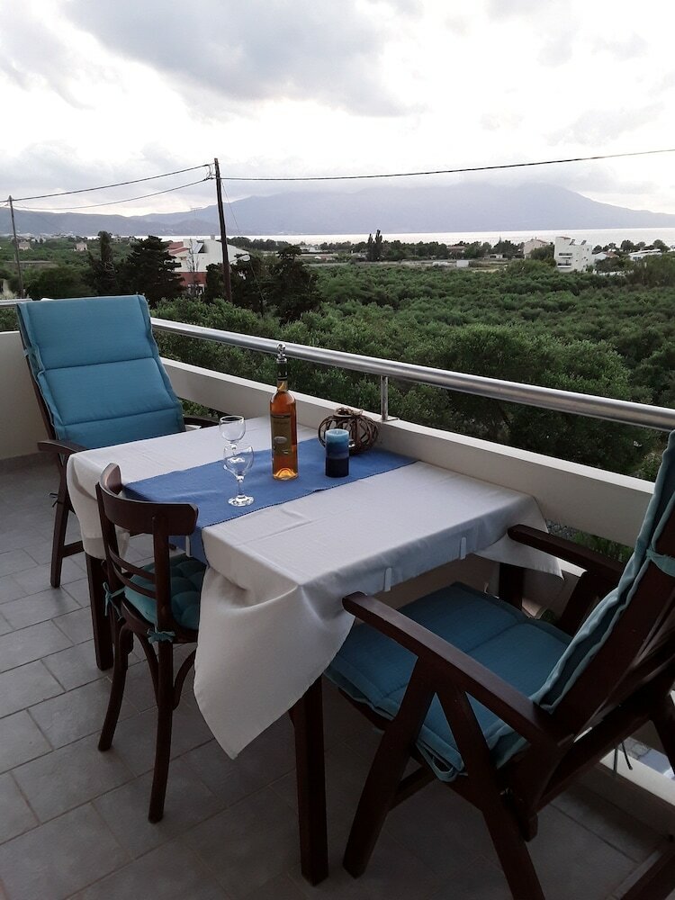 Фото Marianos Apartments