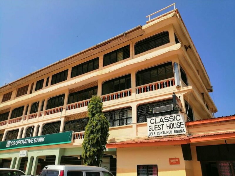 Гостиница Diani Classic Guest House