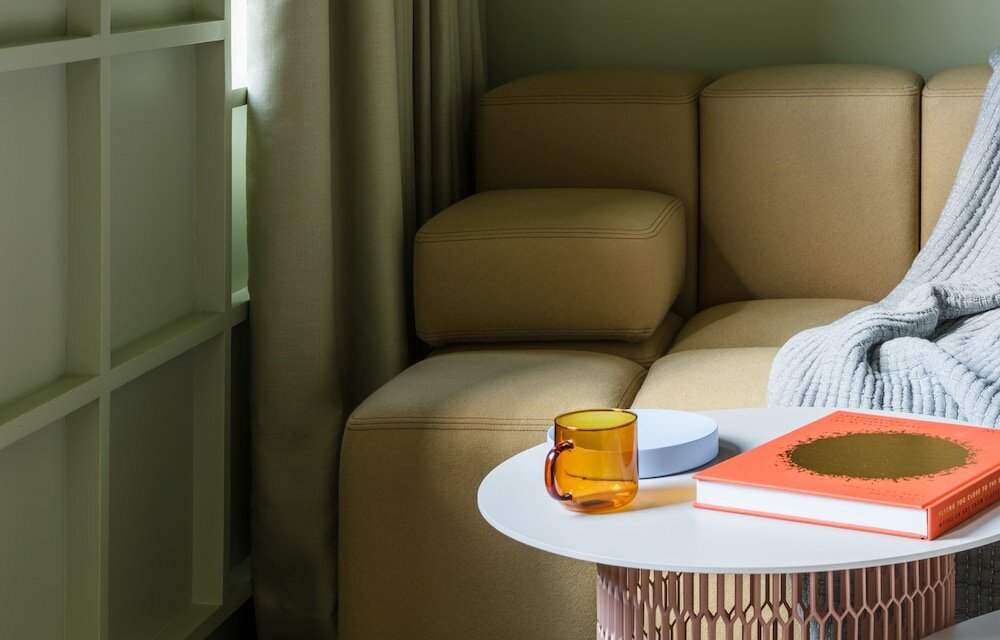 Фото Locke At Broken Wharf