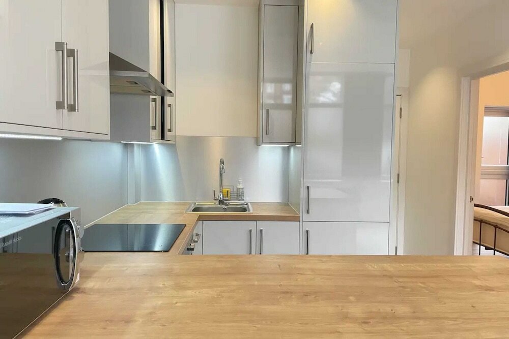 Фото Stylish & Modern 1bd Flat, West Hampstead