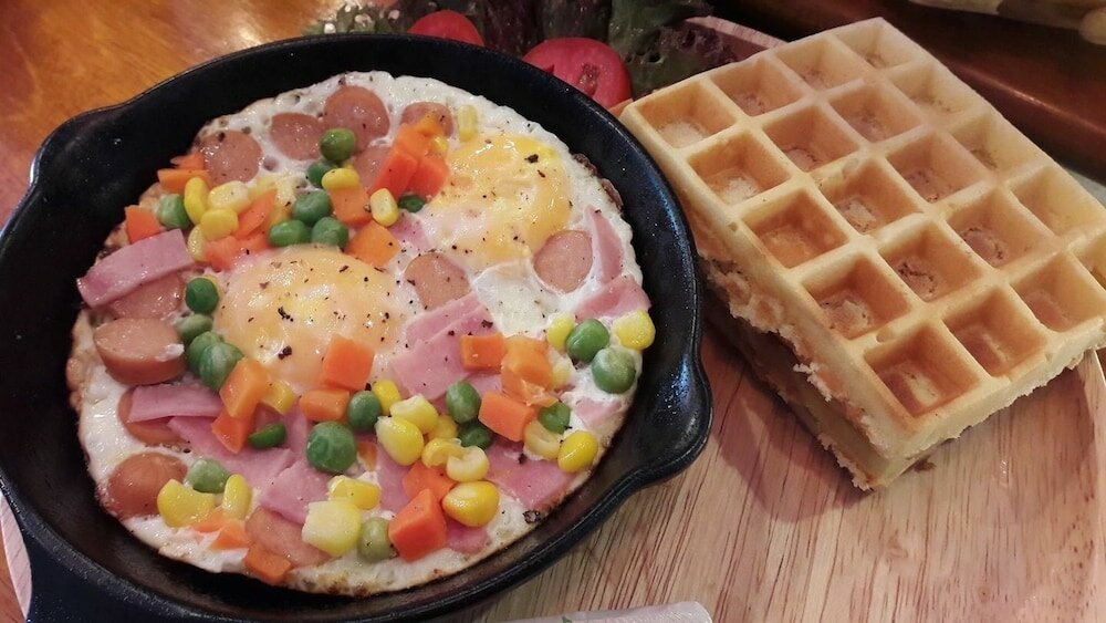 Фото Sincere Guest House & Restaurant - Hostel