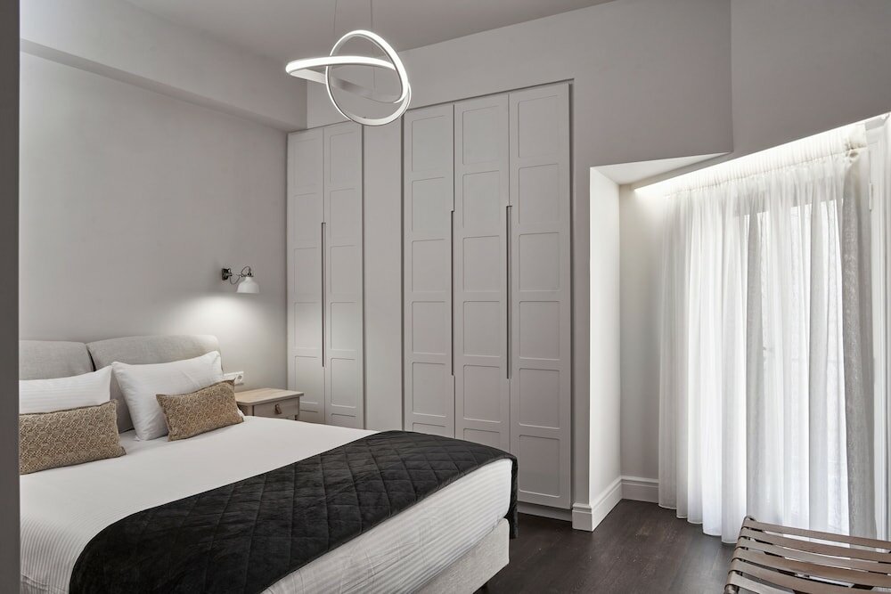 Фото Patriarchou 4bd Art Deco Penthouse