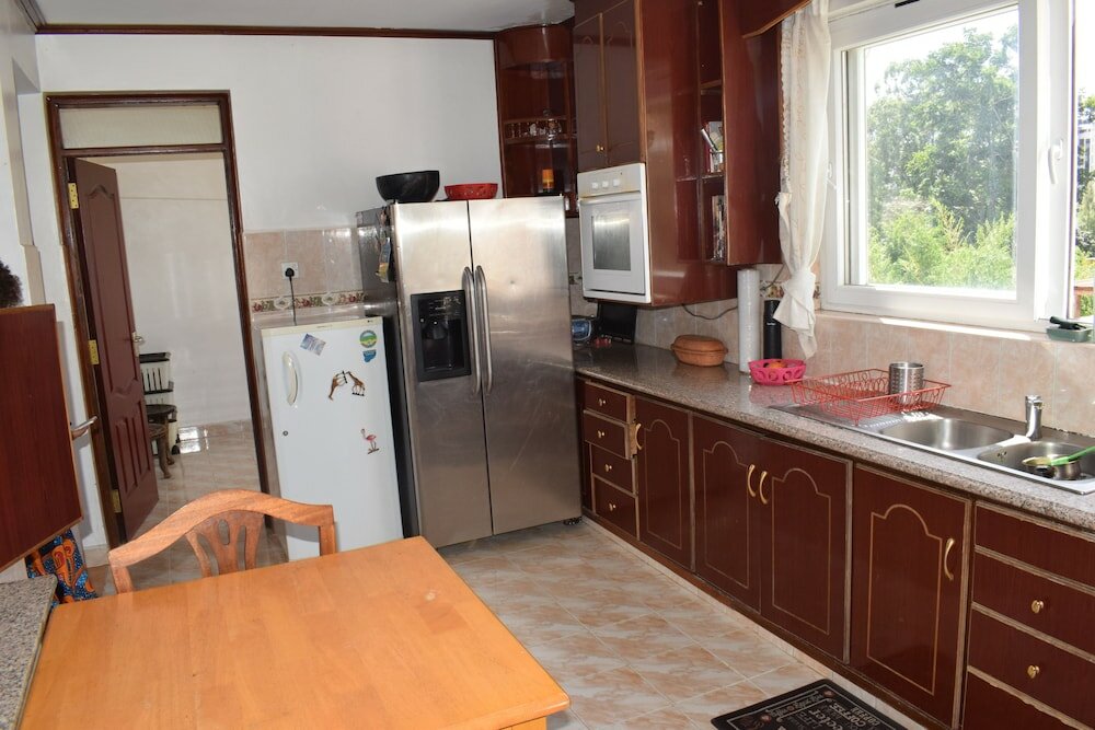 Фото Bustani Apartment