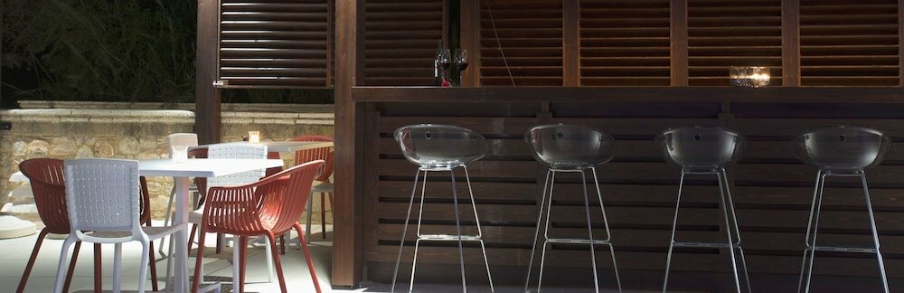 Фото Niriides Luxury Villas