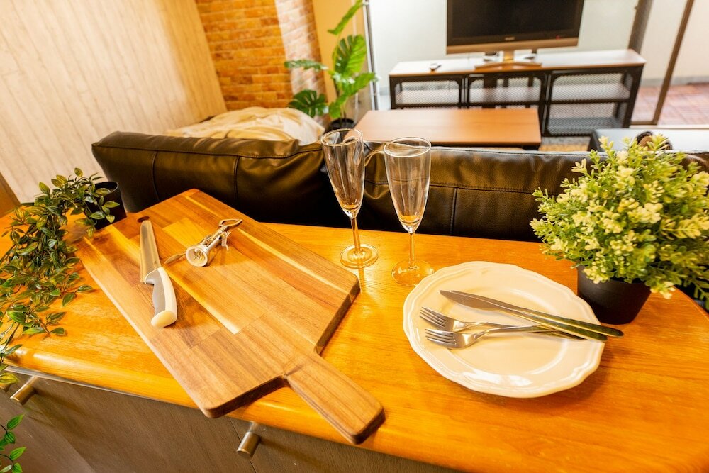 Фото Shinsaibashi Midtown Apartments