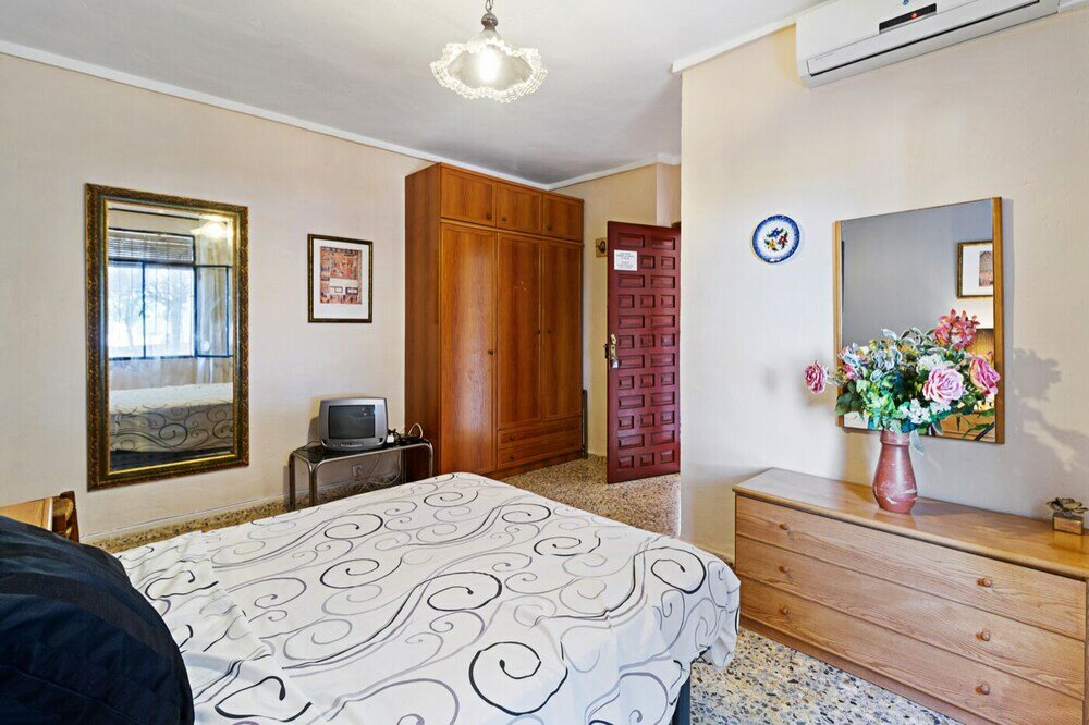 Фото Casa Rural con Piscina Privada EN Málaga