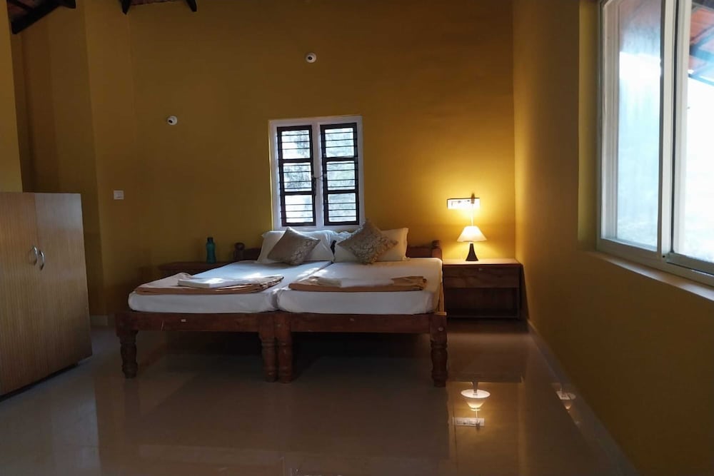 Фото Kadumane Hills Resorts