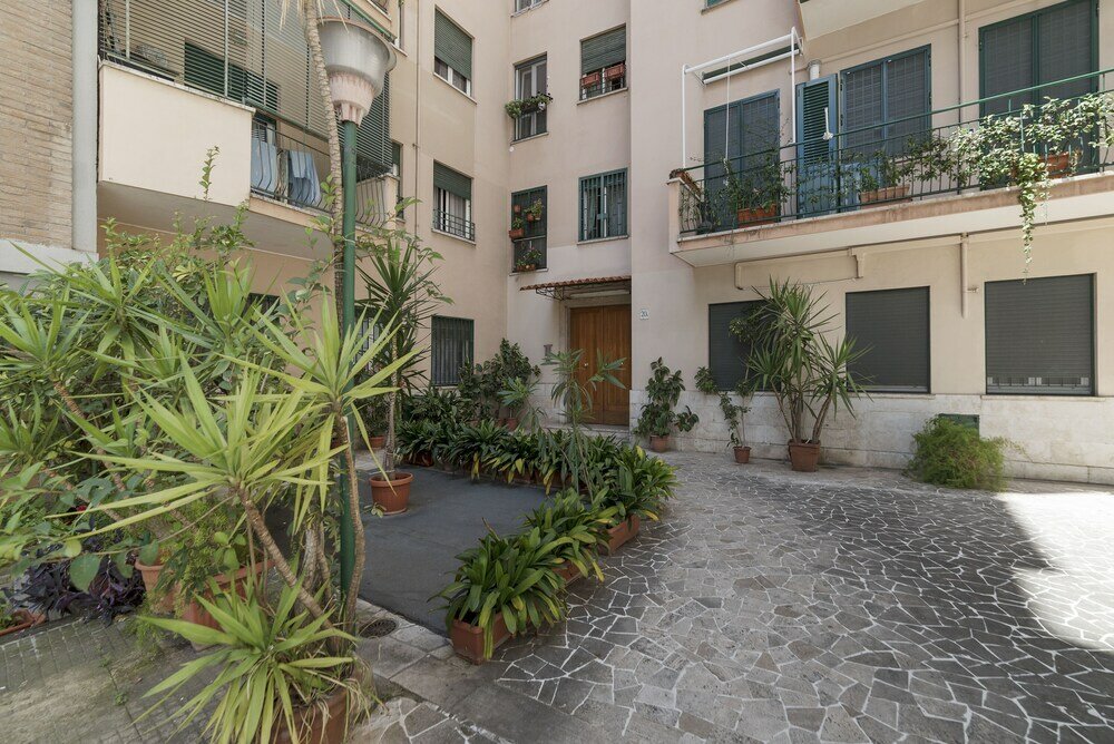 Фото San Giovanni Apartment with Balcony