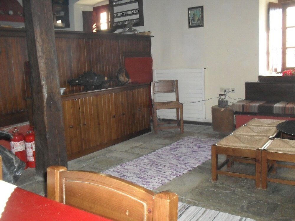 Фото Traditional Guest Home Dimou