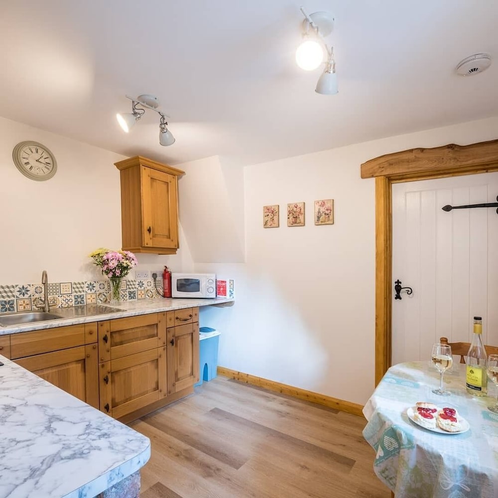 Фото Wesley House Holiday Cottages