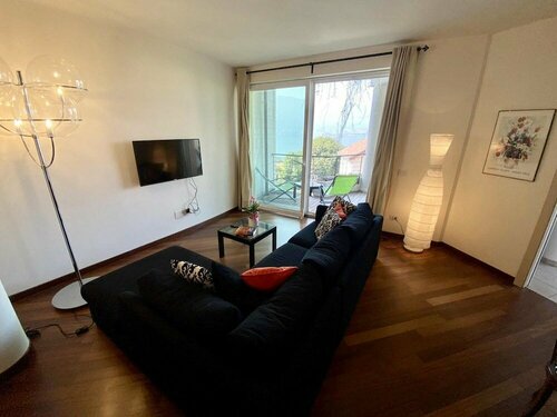 Апартаменты Emma Apartment With Terrace Lake View in Verbania в Вербании