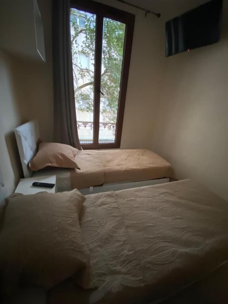 Фото Rent Appart - La Garenne Colombes