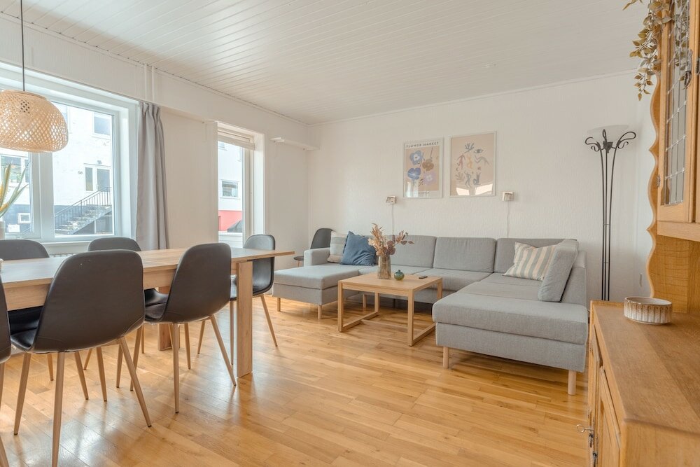 Фото Spacious 6 Bedroom Home In The Heart Of Tórshavn