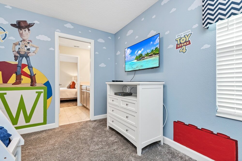 Фото Family Friendly! 6bed 5Ba Villa with Pool