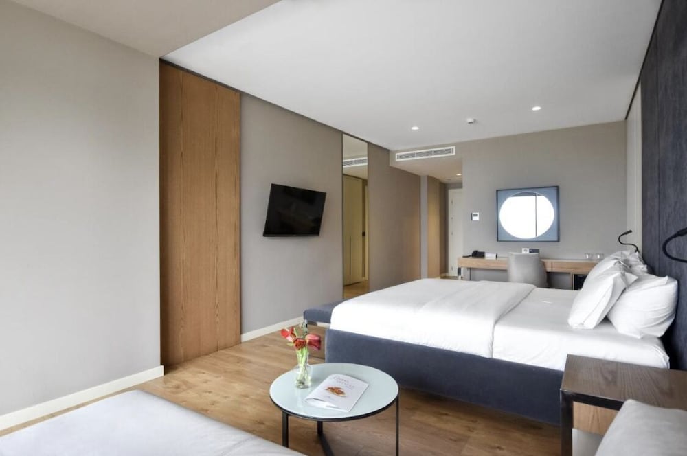 Фото Yacht Hotel