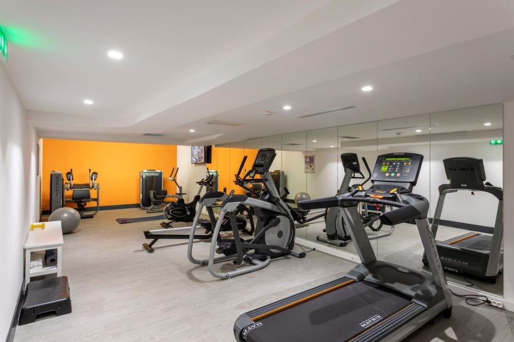 Фото Nemea Apparthotel Paris Levallois