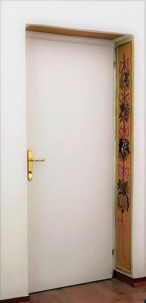 Фото 2-bed House in Rome Near Coliseum