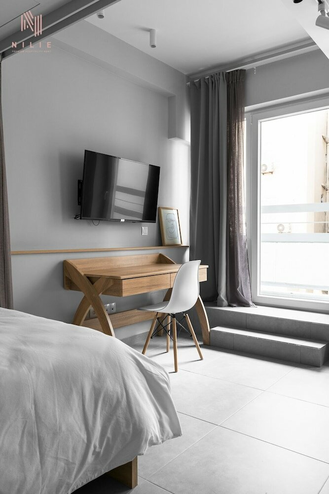 Фото Big Apple 4 Nilie Hospitality Mgmt