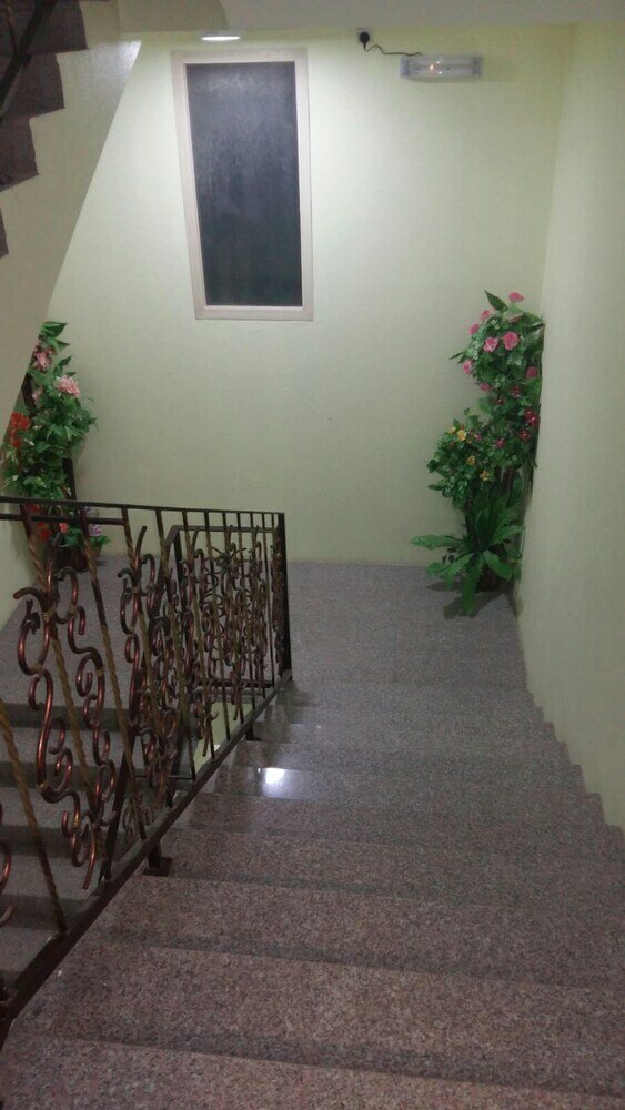 Фото Al Eairy Furnished Apartments Al Ahsa 5