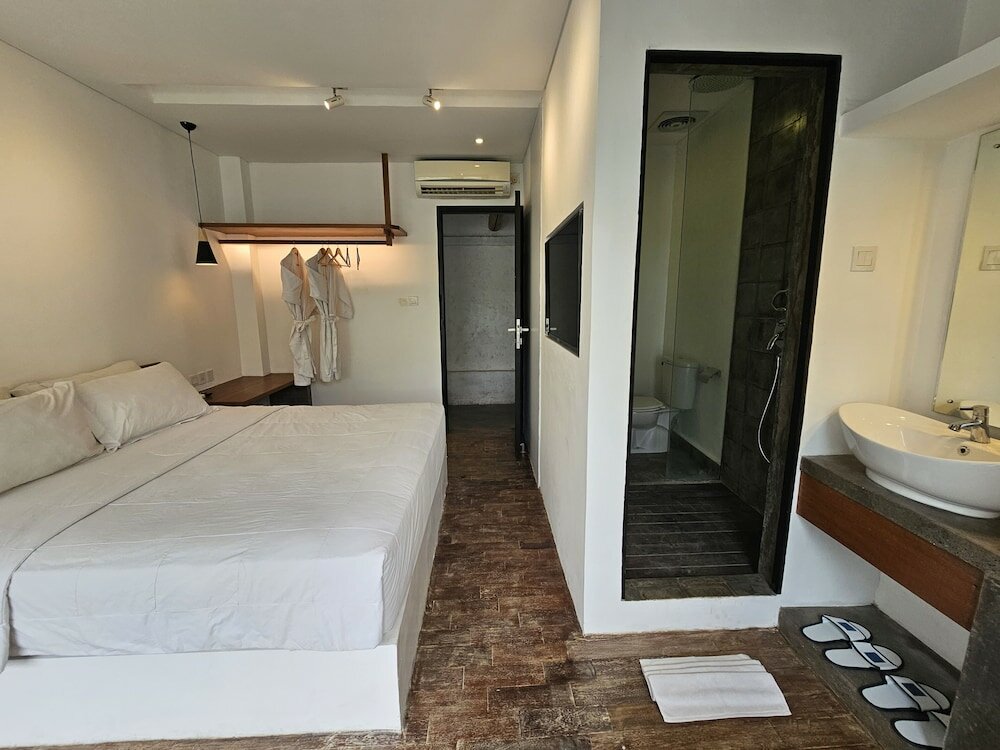 Фото Chandi Hotel