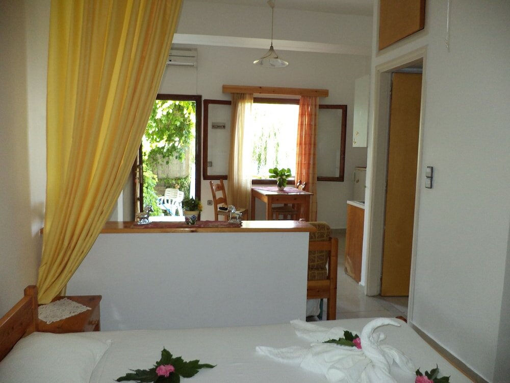 Фото Maria Apartments