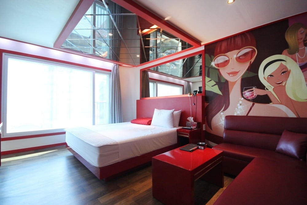 Фото Busan Myeongji W