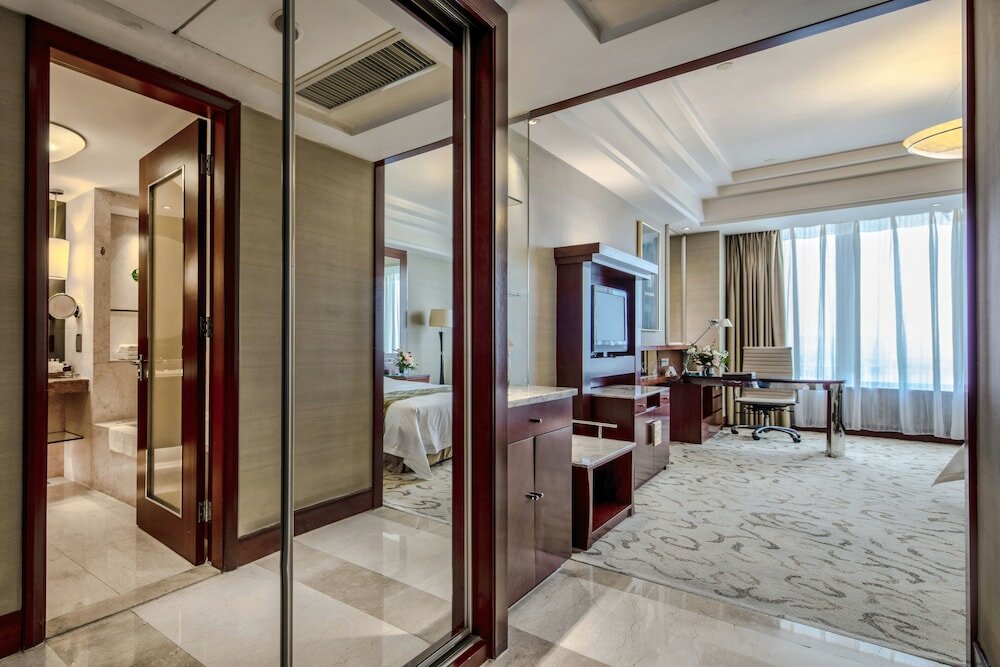 Фото Yungang Jianguo Hotel