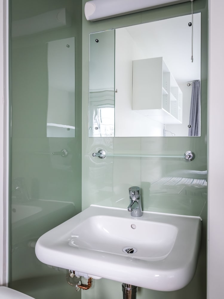 Фото Lse Carr-Saunders Hall - Campus Accommodation