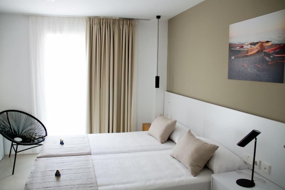 Фото Sosiego Hostal de Mar