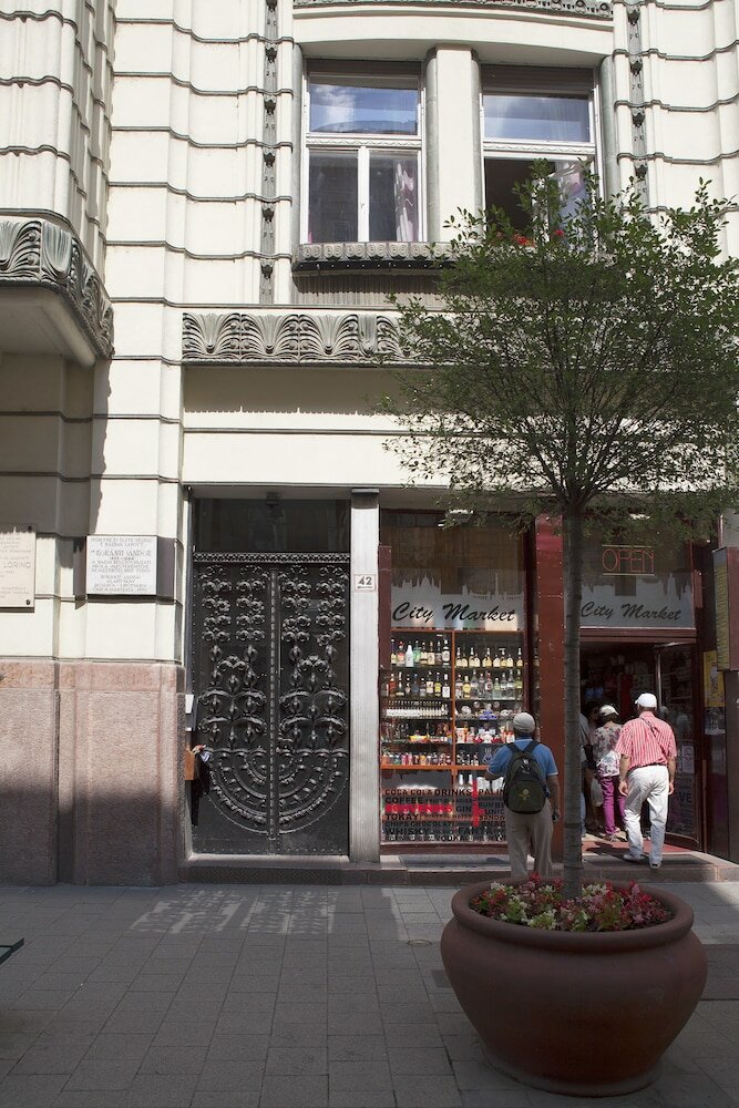 Фото Walk Inn Váci 42