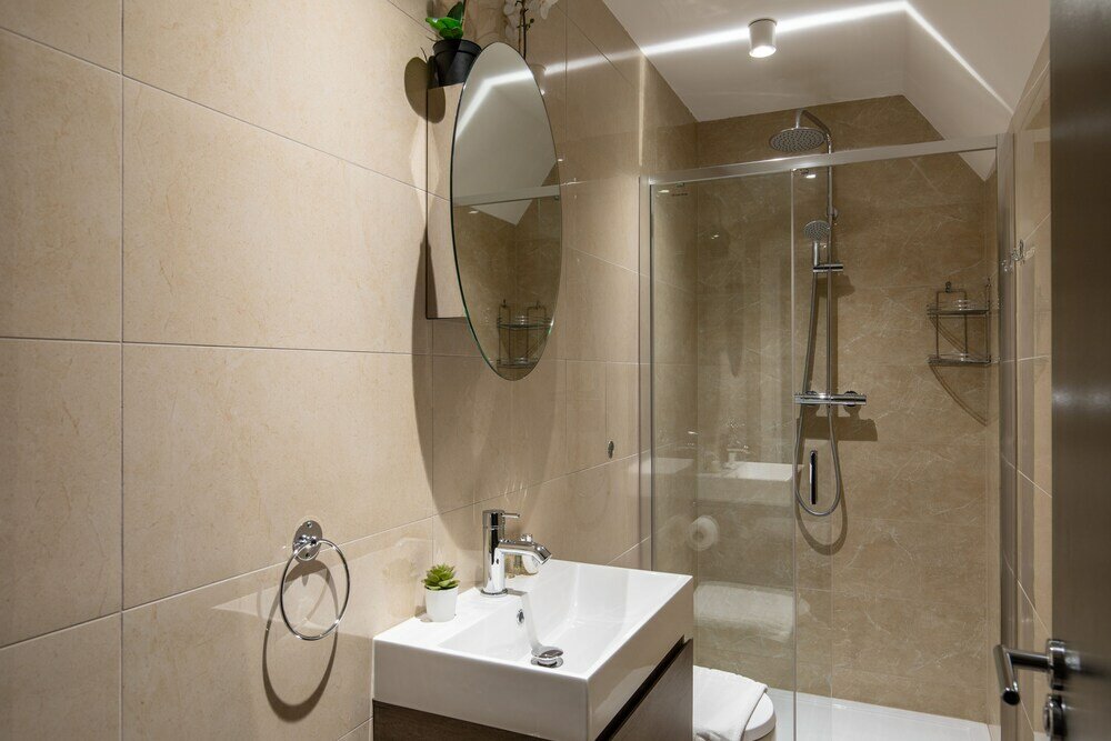 Фото Home. ly London Liverpool Str Apartments