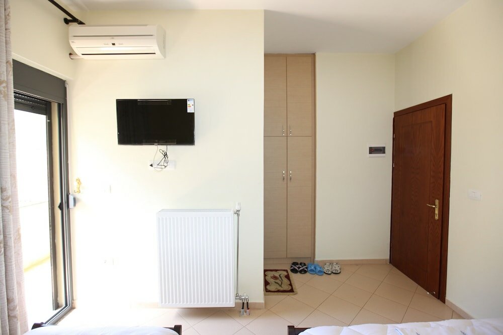 Фото Hotel Gryka e Kelcyres