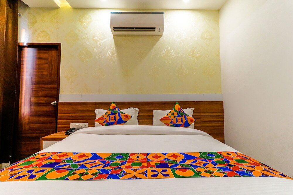 Фото FabHotel Golden Velvet