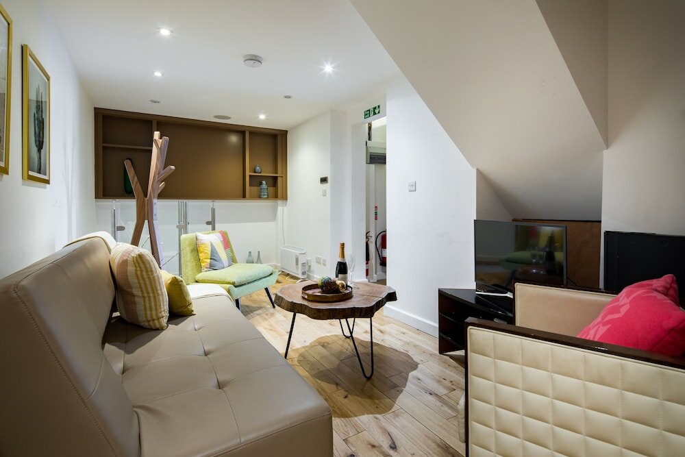 Фото One Palace Gate