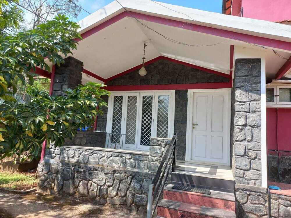 Фото Manikkal Outhouse Cottage Wayanad