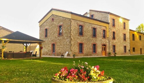 Гостиница Domaine De La Frissonnette в Амбере