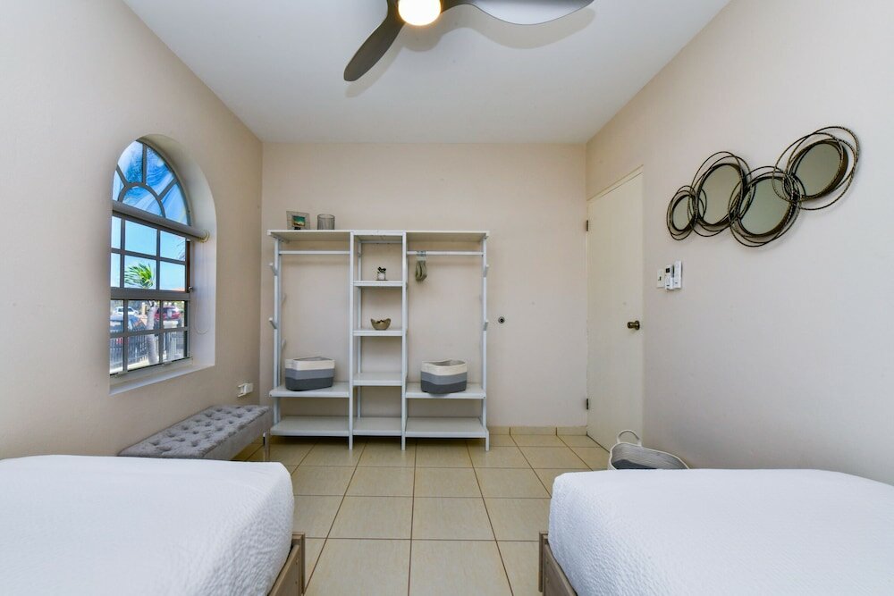 Фото New Listing Stunning Island Getaway With Pool!