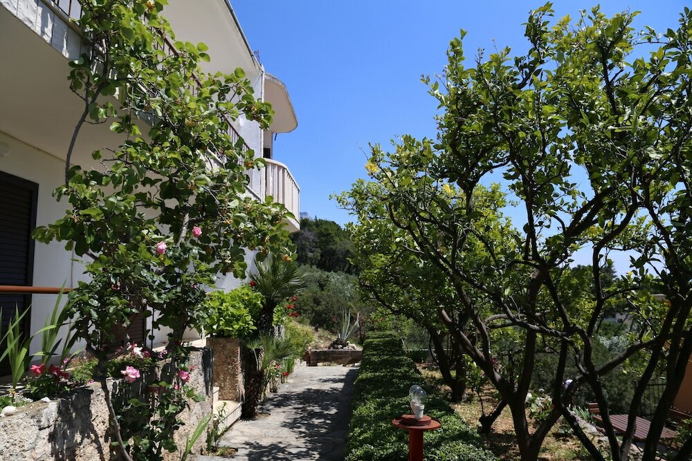 Фото Apartments Mare