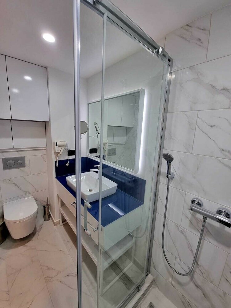 Фото Orbi Hotel Apartments