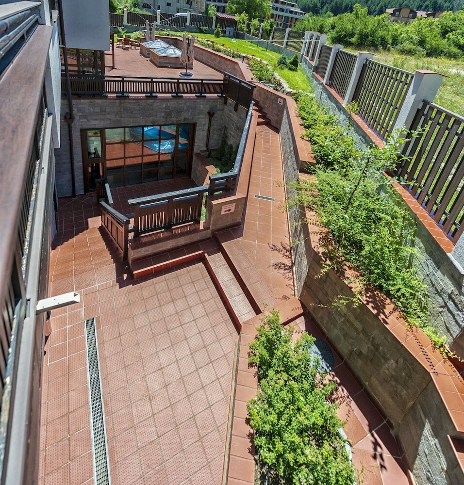 Фото 7 Pools SPA & Apartments