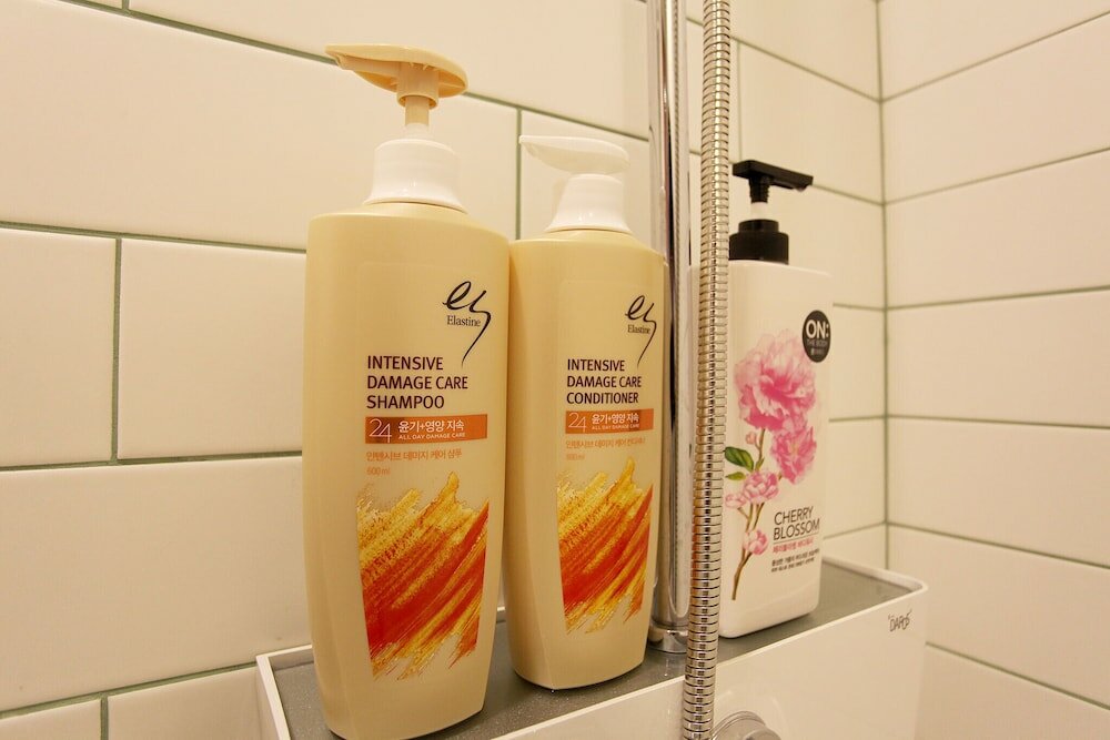 Фото Yeongdeungpogucheong Station SL