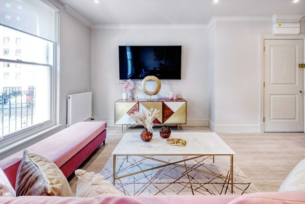 Фото Marble Arch Suite 3-hosted by Sweetstay