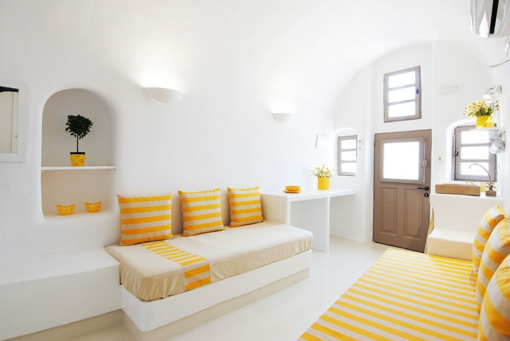 Фото White Grape Suites