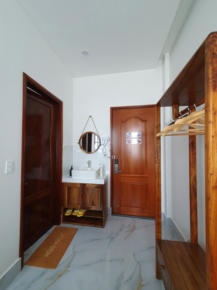 Фото Hero Hostel & Billiards