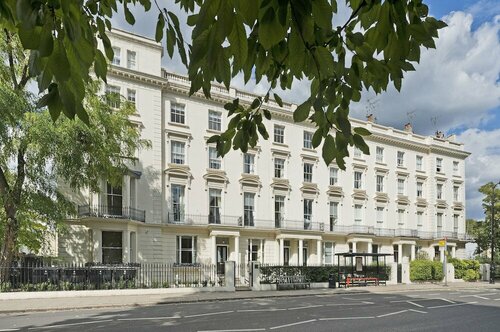 Гостиница Spacious Studio Near Leafy Primrose Hill в Лондоне