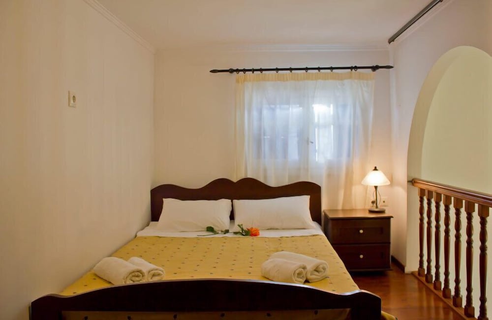 Фото Nikos Sea view apts Milos