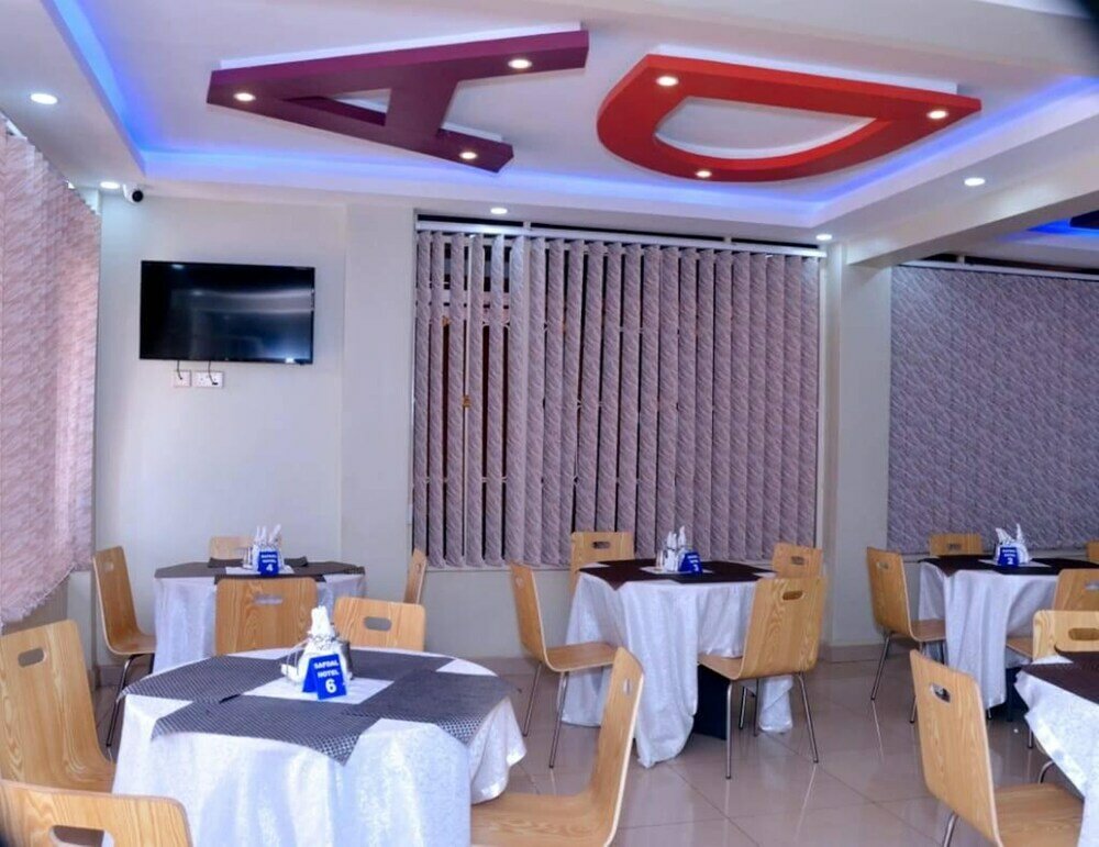 Фото Safdal Hotel