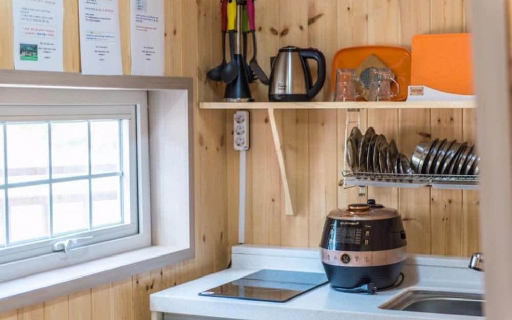 Фото Geochang Windmill Village Pension