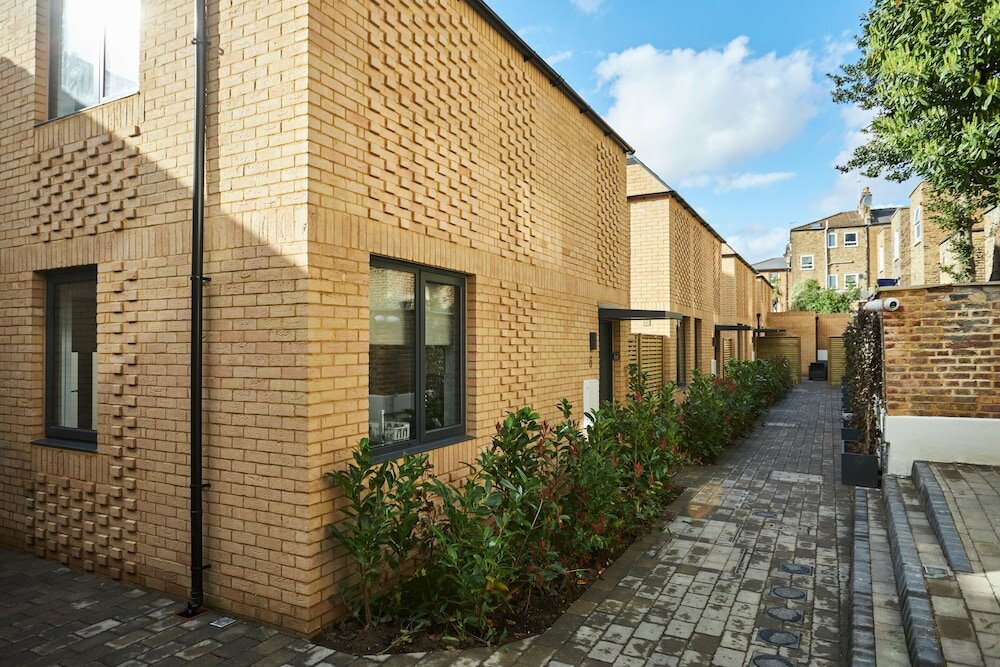 Фото Hammersmith Mews by Flying Butler
